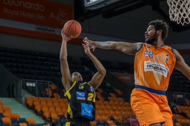 她的逆转策 她的逆转策