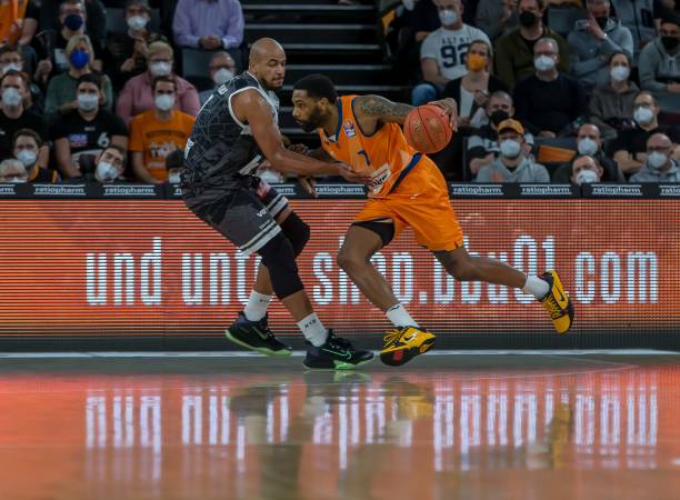 的双向平衡 的双向平衡