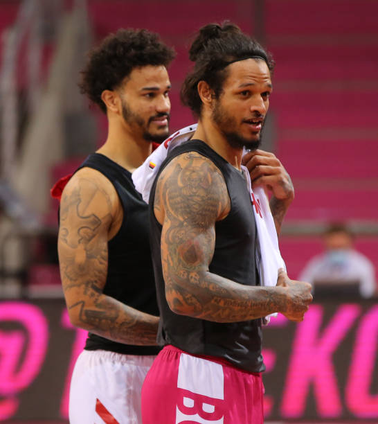 应让更多球 应让更多球