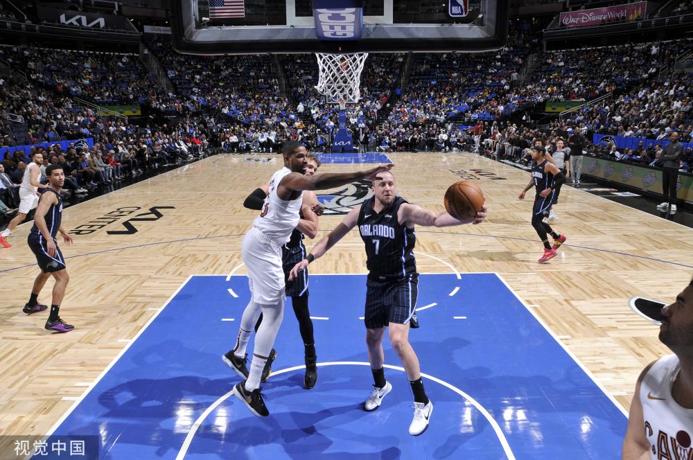 的中场人选 的中场人选